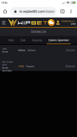 Screenshot_2019-11-18-18-28-30-456_com.twitter.android.png